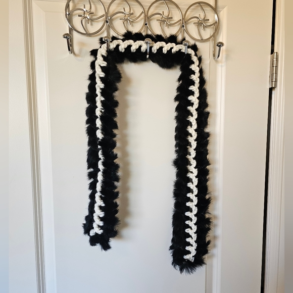 Rabbit fur scarf - Picture 1 of 4